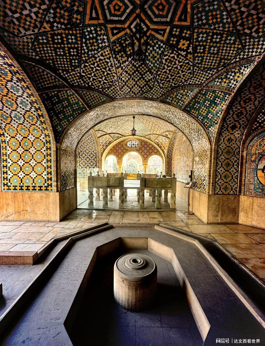 乐鱼体育在线登陆-伊朗世界遗产玫瑰宫碎了，我们再也看不到它的璀璨！